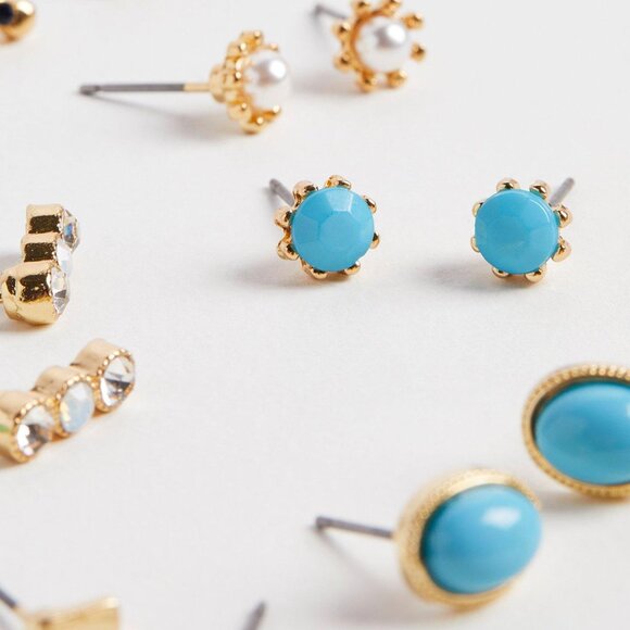 Torrid set of 12 gold tone stud earrings - Picture 7 of 7